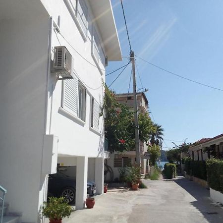 The Beach House นีดรี ภายนอก รูปภาพ