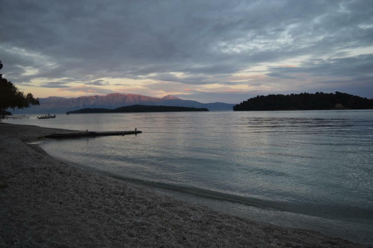 The Beach House นีดรี ภายนอก รูปภาพ